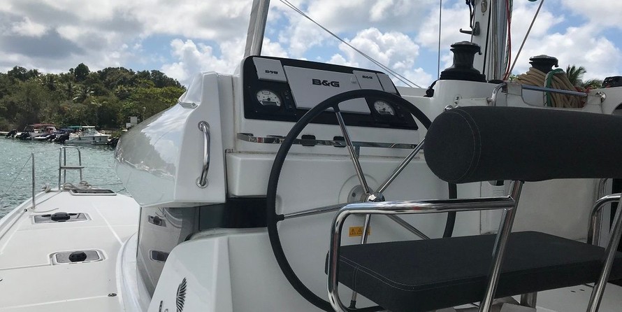 Lagoon 42