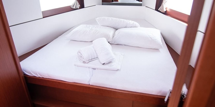 Beneteau Oceanis 38.1