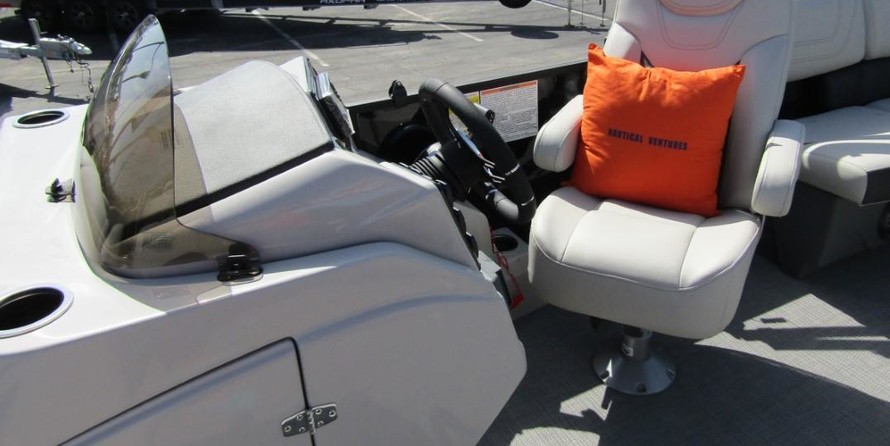 Starcraft Marine SLS 1