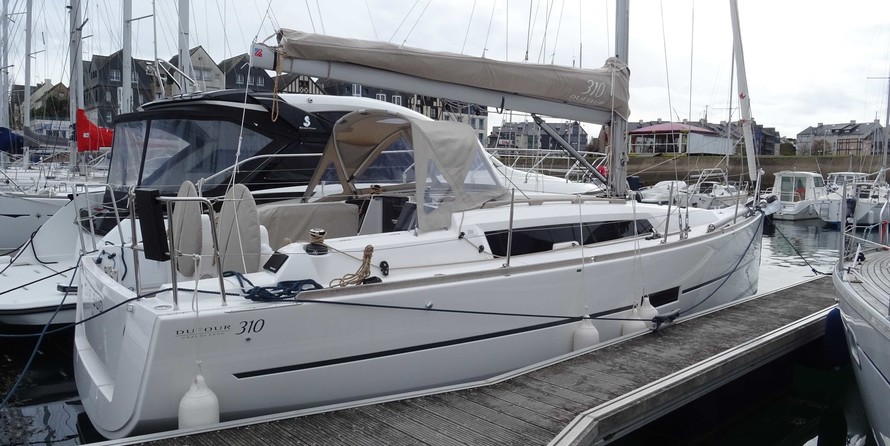 Dufour 310