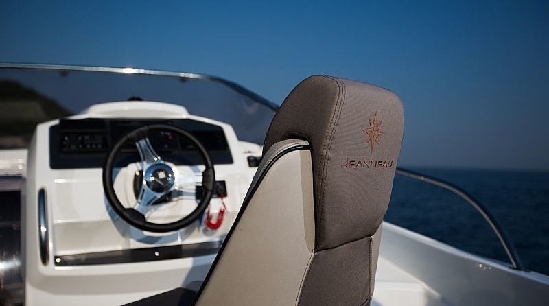Jeanneau Cap Camarat 7.5