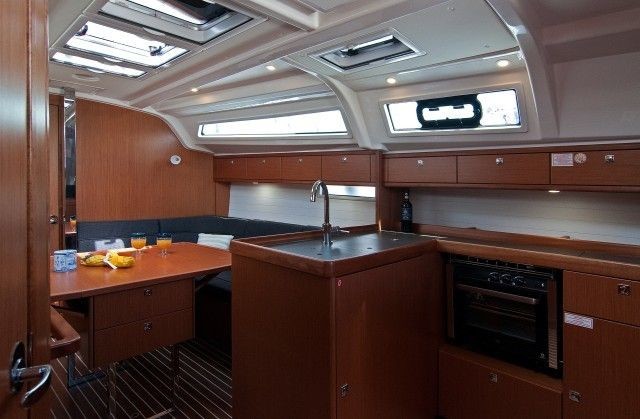 Bavaria 37 Cruiser