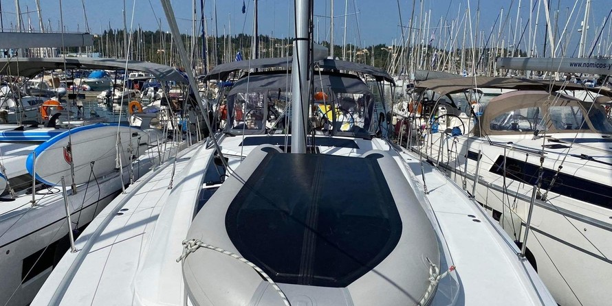 Beneteau Oceanis 51.1