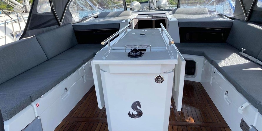 Beneteau Oceanis 51.1