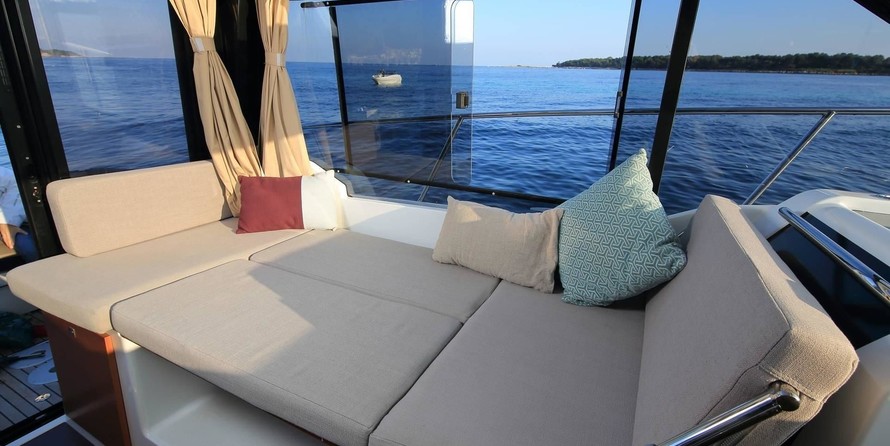 Jeanneau Merry Fisher 895