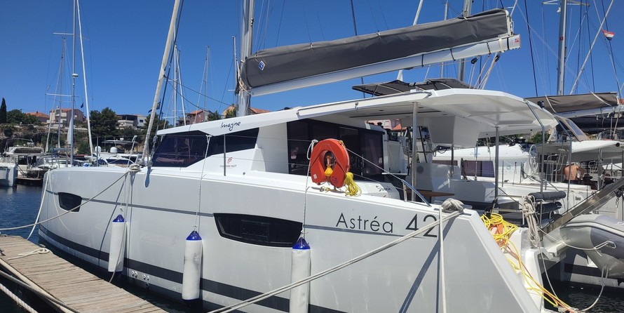 Fountaine Pajot Astréa 42