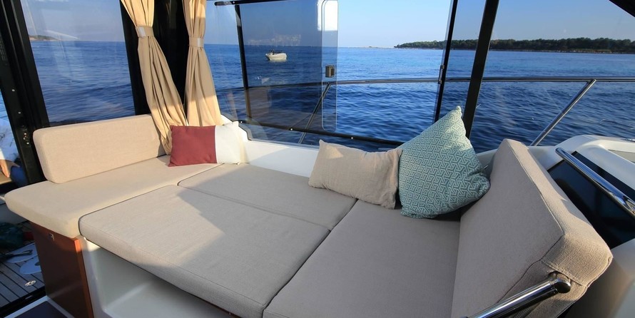 Jeanneau Merry Fisher 895