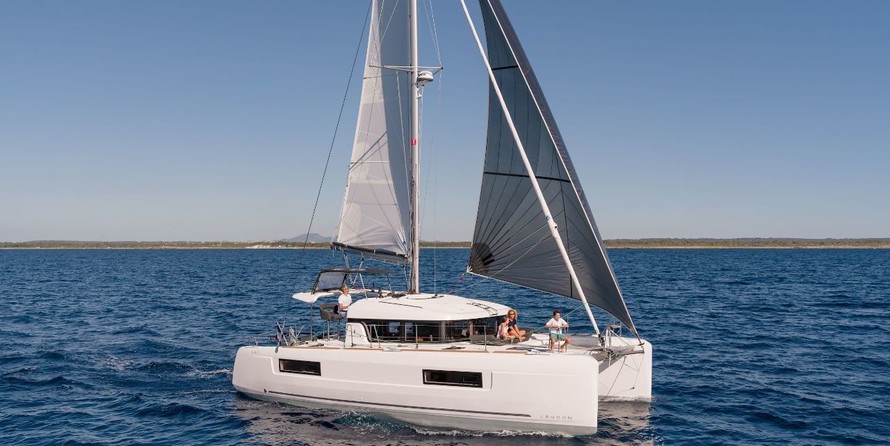 Lagoon 40