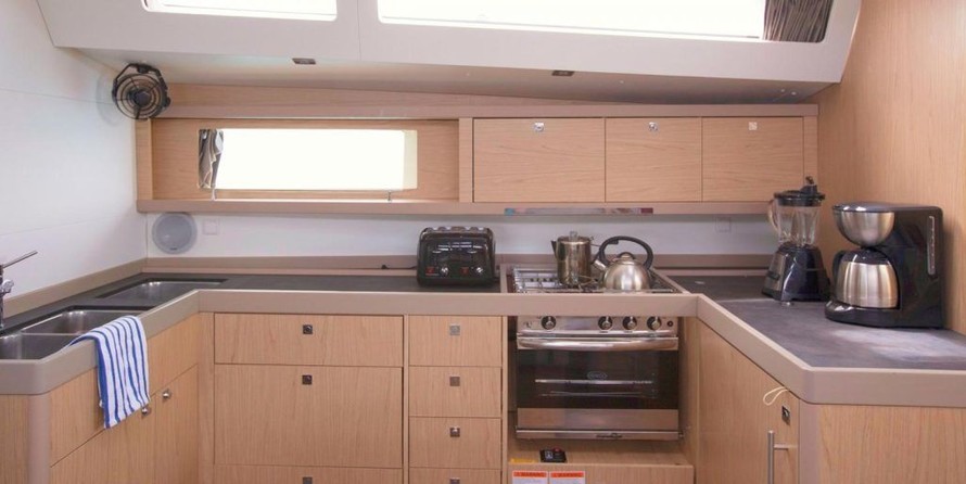 Beneteau Oceanis 48
