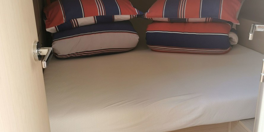 Beneteau Oceanis 46.1