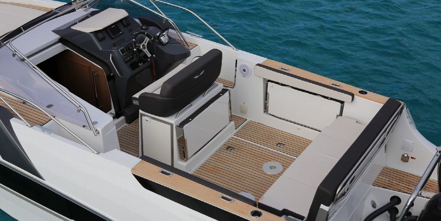 Beneteau Flyer 8.8 SUNdeck