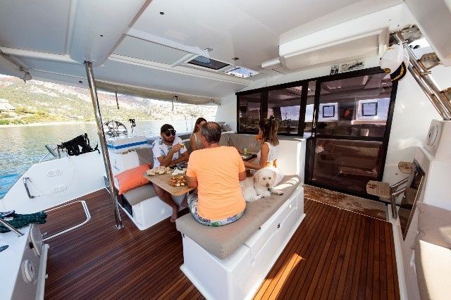 Fountaine Pajot Helia 44