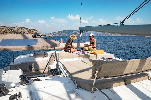 Fountaine Pajot Helia 44