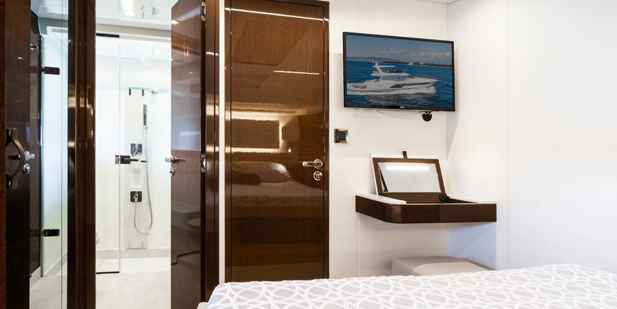 Jeanneau Prestige 590 Fly