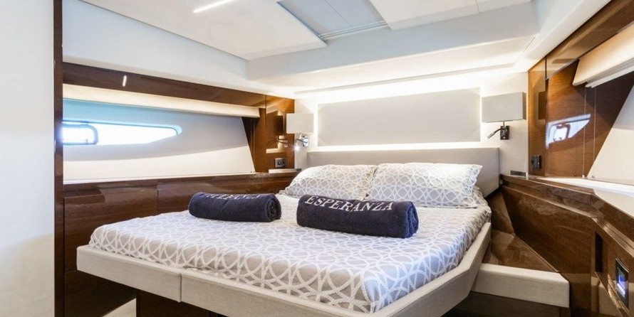 Jeanneau Prestige 590 Fly