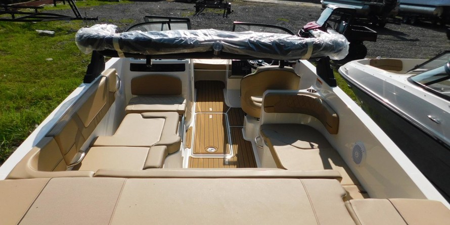 Bayliner VR6 BOWRIDER