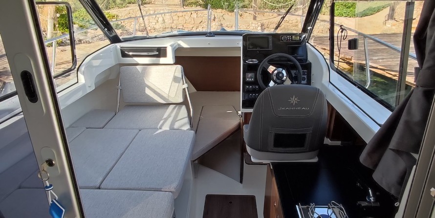 Jeanneau Merry Fisher 695