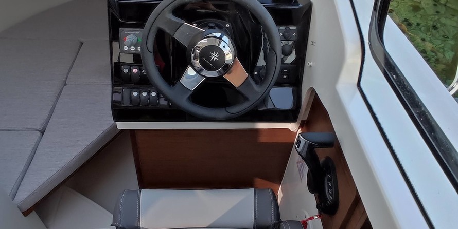 Jeanneau Merry Fisher 695