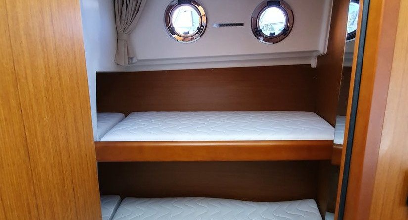 Beneteau Swift Trawler 30