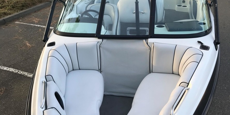 Sea Ray 220 Sun Sport