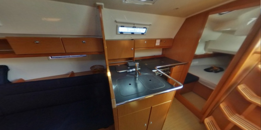 Bavaria Cruiser 36