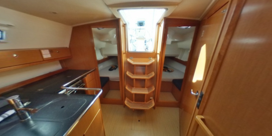 Bavaria Cruiser 36