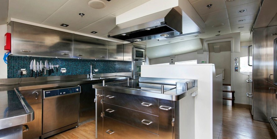 Palmer Johnson 150 SportYacht