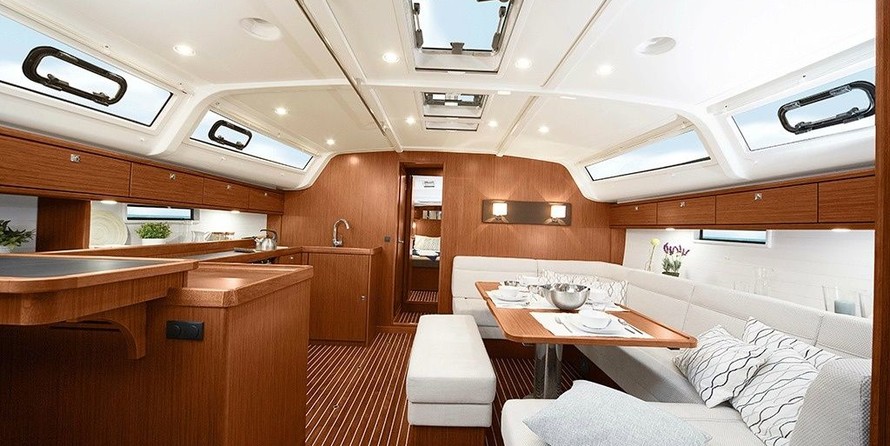 Bavaria Cruiser 51