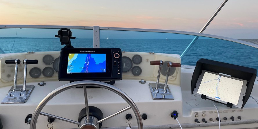 Tollycraft 34 sport sedan