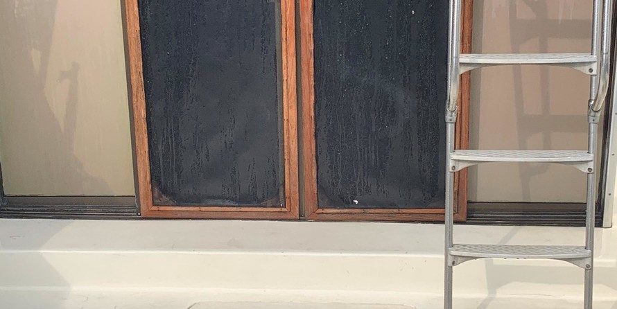 Tollycraft 34 sport sedan