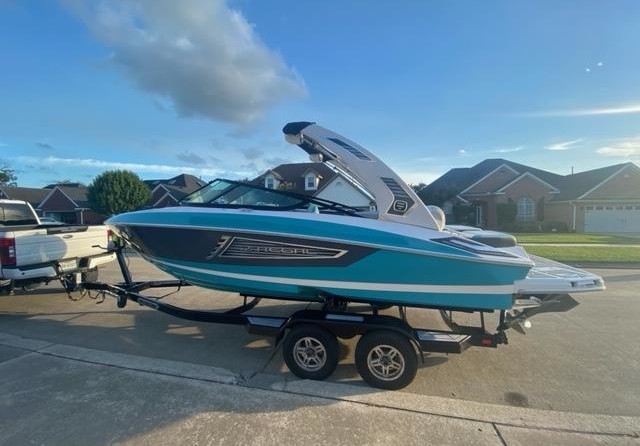 Regal 2300 RX Surf