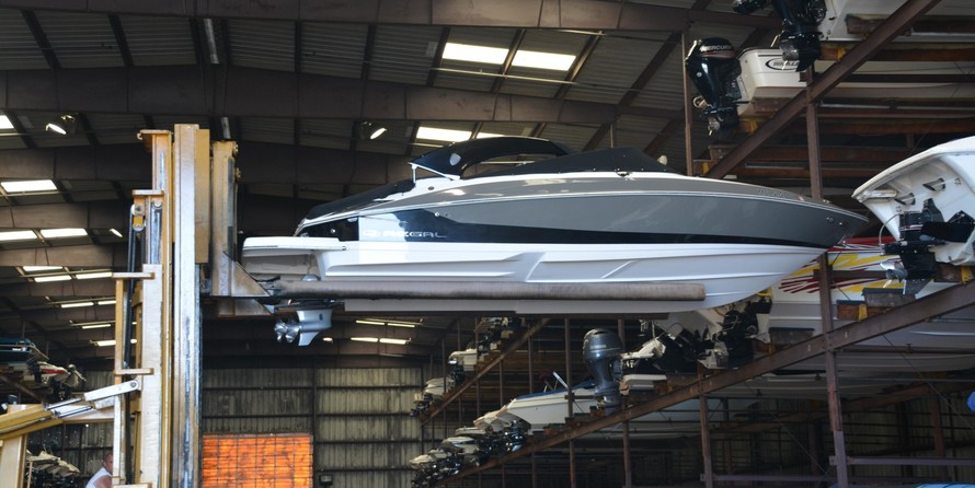Regal 2500 Bowrider