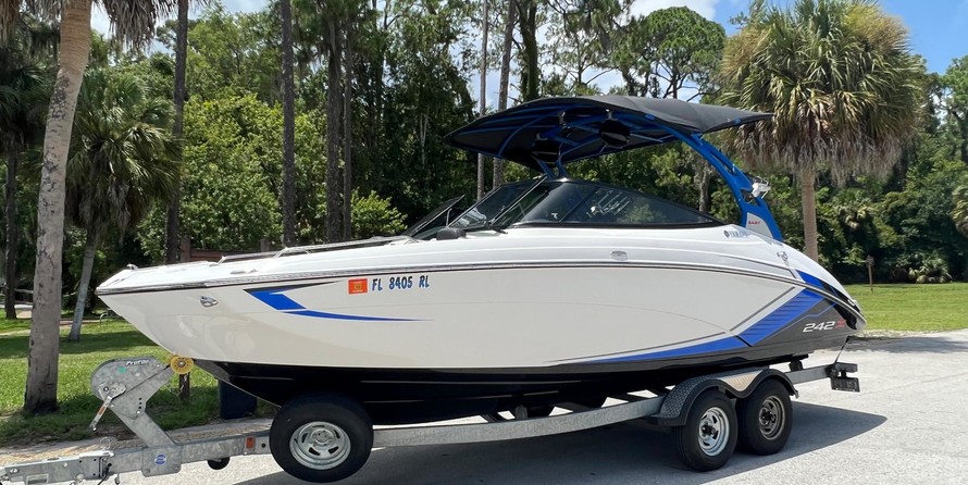 Yamaha 242X E-Series