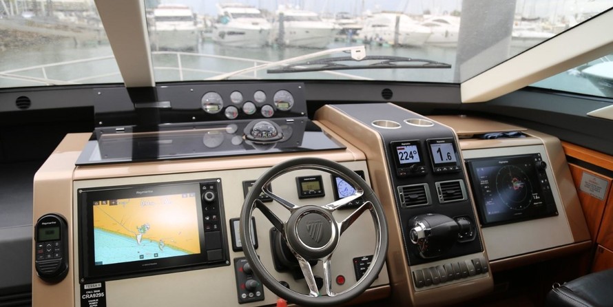 Fairline 58 Squadron