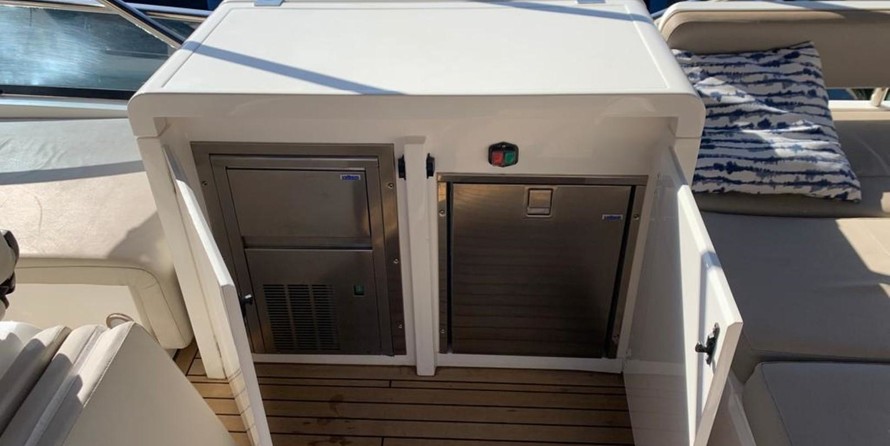 Fairline 58 Squadron