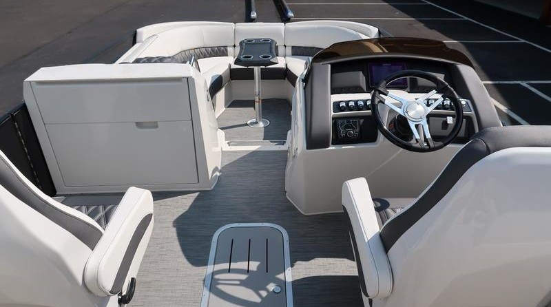 Bennington 24 sbrx