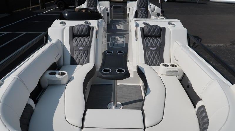 Bennington 24 sbrx