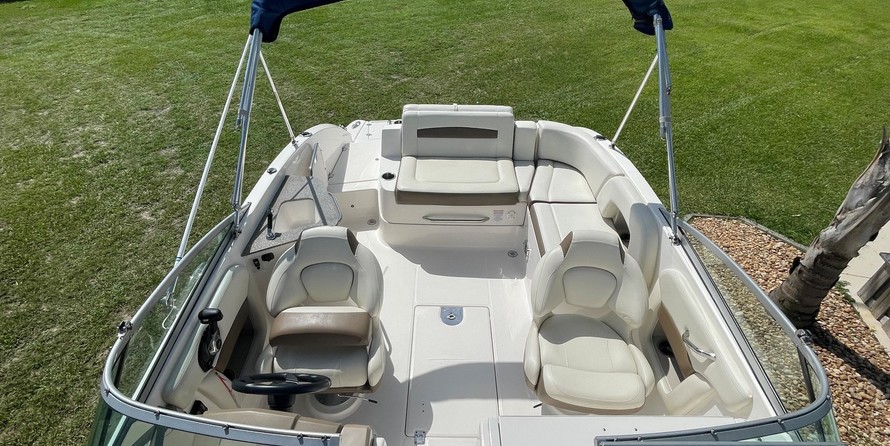 Chaparral 225 SSi