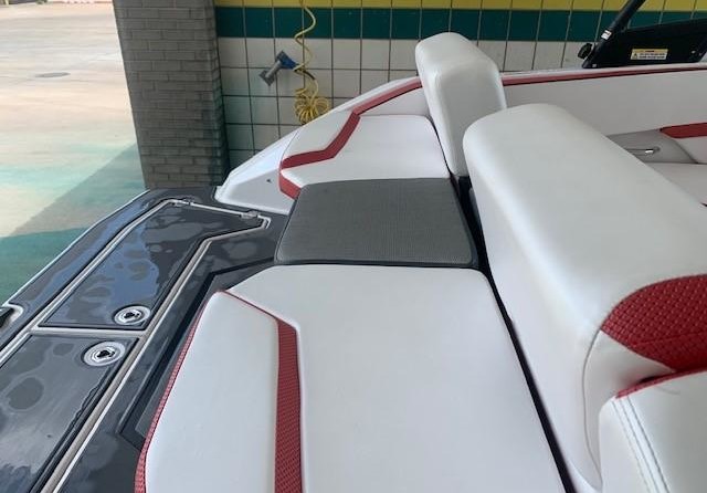 Scarab 215 HO Impulse