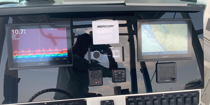 Boston Whaler 320 Outrage