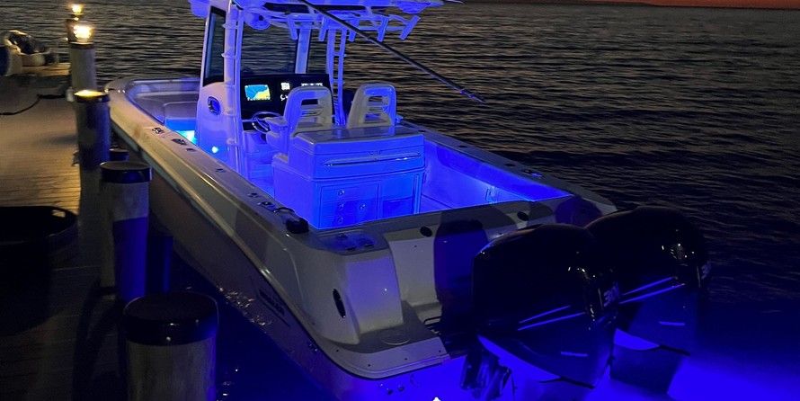 Boston Whaler 320 Outrage