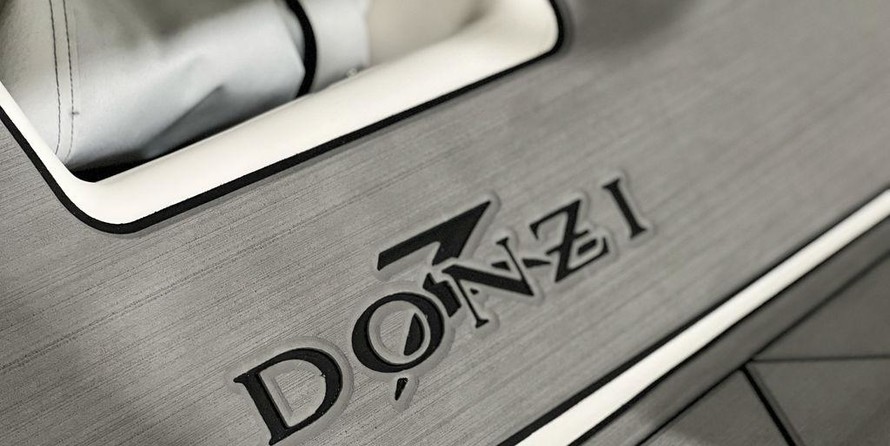 Donzi 22