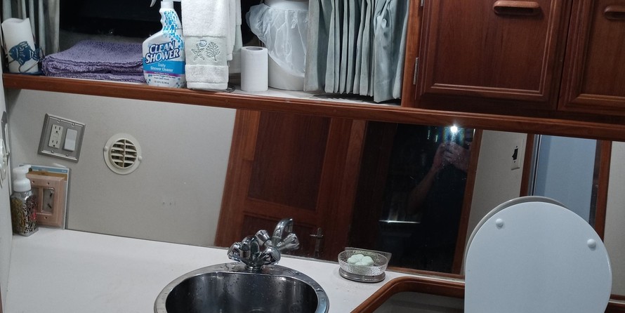 Carver AFT CABIN MOTOR YACHT