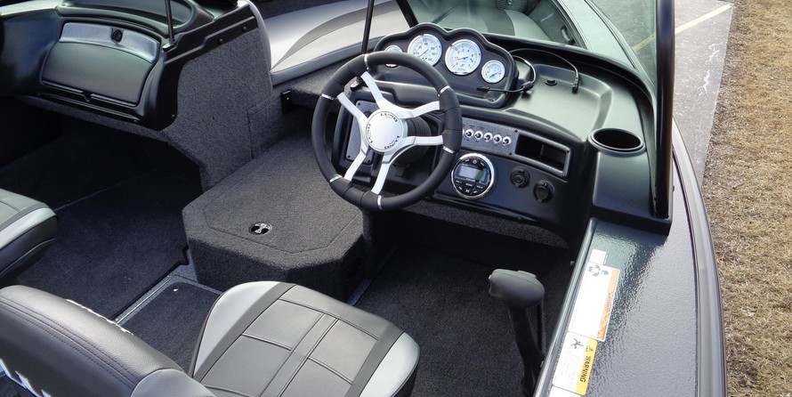 Lund Boats 1875 Crossover XS