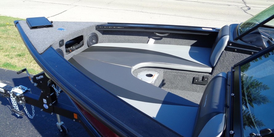 Lund Boats 1875 Crossover XS