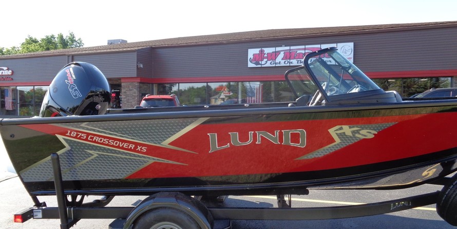 Lund Boats 1875 Crossover XS