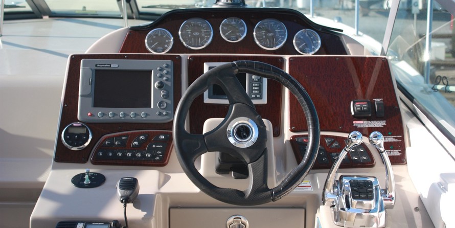 Sea Ray 330 Sundancer