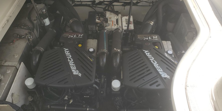 Sea Ray 330 Sundancer