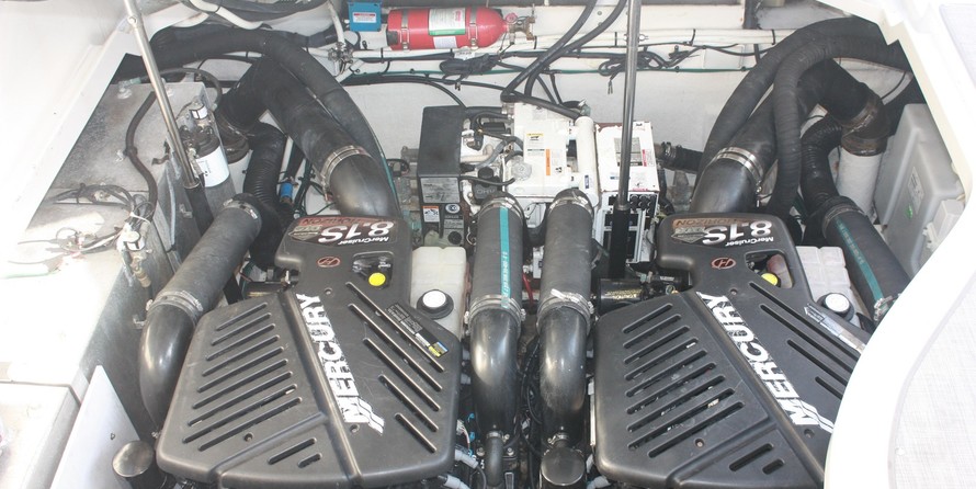 Sea Ray 330 Sundancer