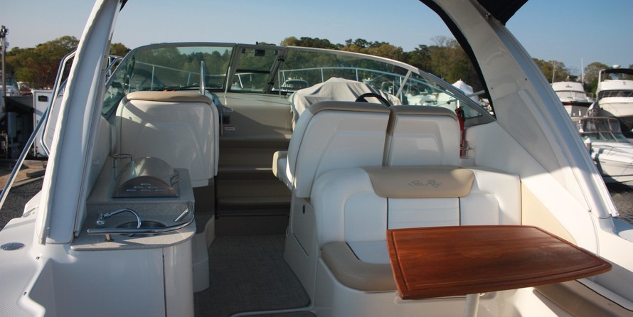 Sea Ray 330 Sundancer